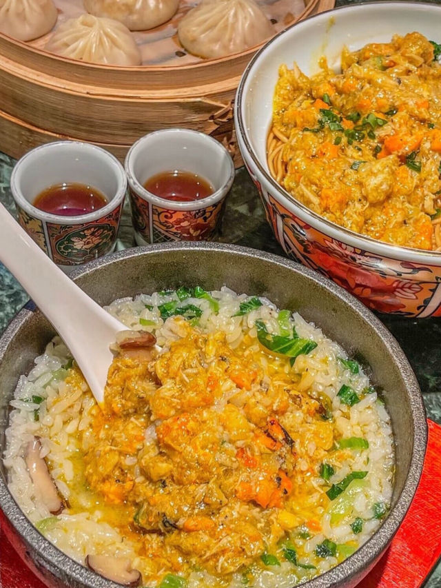 A Bowl of Shanghai’s Finest 🦀🍜— Indulging in ZhuangShiLongXing’s Legendary Crab Noodles!”
