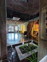 "Urban Chic Escape: Atelier Hotel JB’s Stylish King Retreat"