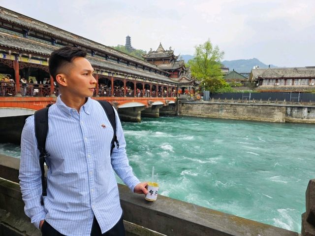 Chengdu Day Trip – Panda Valley, Qingcheng Mountain & Dujiangyan with Ancient Town Vibes!