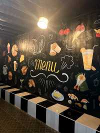 Restaurant/Bar with a vibe