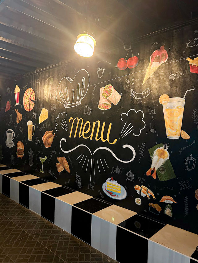 Restaurant/Bar with a vibe