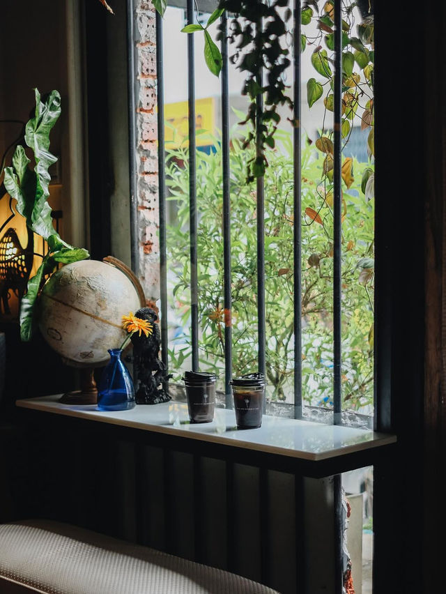 The Dedicate Flower’s Cafe