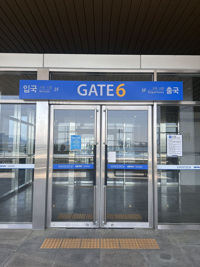 【船旅⛴️】韓国までフェリーで！釜山の旅客ターミナルは空港みたいに綺麗でした。