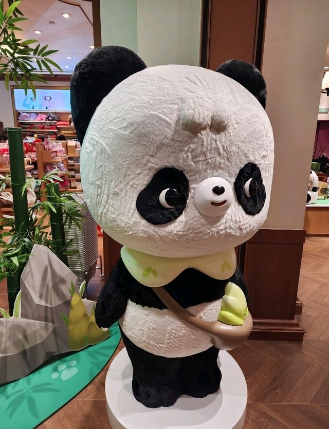 청두의 아이콘, 판다와 레서판다 디자인의 매력