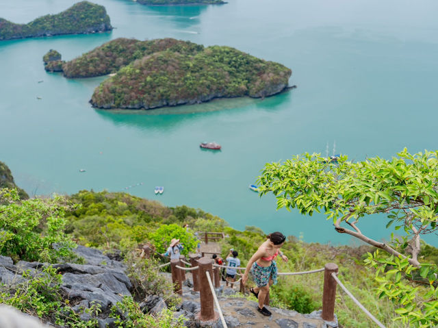 ผาจันทร์จรัส หมู่เกาะอ่างทอง 🏝️🌊
