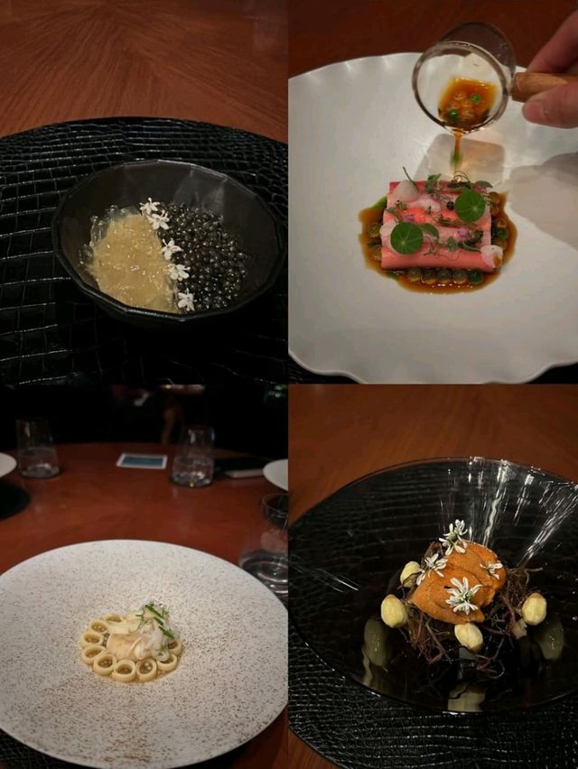 AKUNA Restaurant