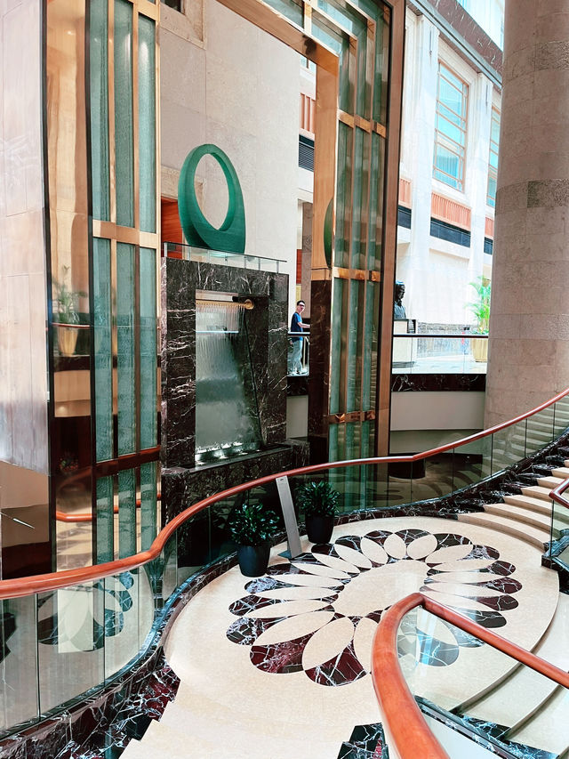 Where to Stay in Singapore If You Have the Budget: The Iconic Fullerton Hotel
