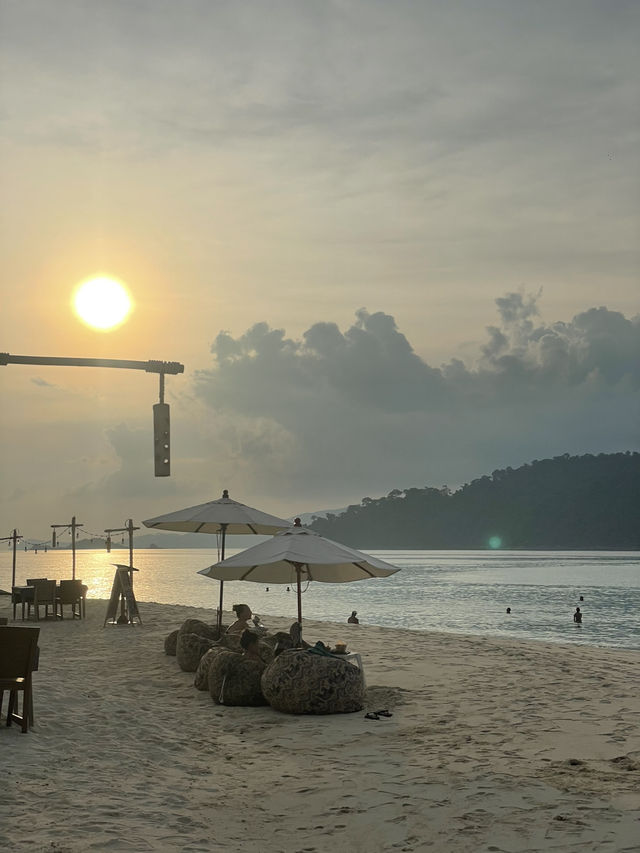 Castaway Lipe 