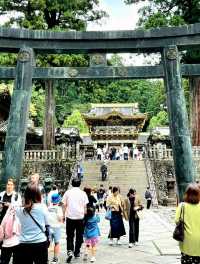 The most ornate structure in Japan : The Yomeimon gate