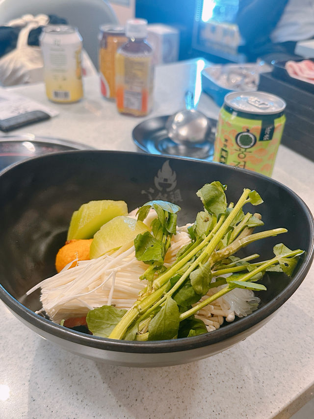 任食雞煲、牛尾煲、豬手煲