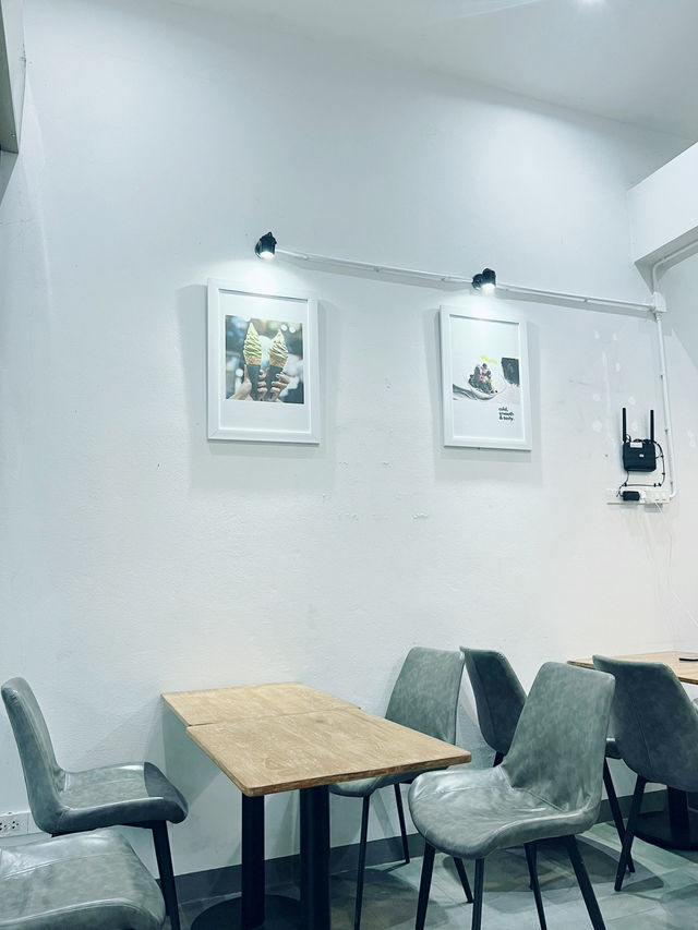 ร้านไอติมโยเกิร์ตลำปาง