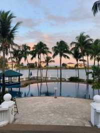 “Avillion Admiral Cove – Spacious Seaside Retreat with Charming Flaws”