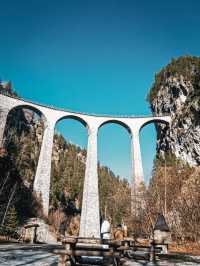 【奇跡の鉄道建築】ランドヴァッサー橋で絶景と感動の瞬間を🚂🌉