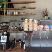 Hi Babe Café 