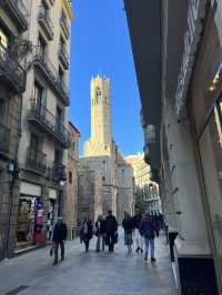 Barcelona: A Colorful City Full of Life and Art