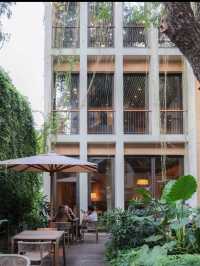 Urban Escape • คาเฟ่ vibe ดีๆ ใจกลางทองหล่อ