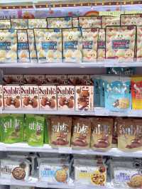 Our Fun Visit to Ohsome Suntec City: Anime, Crafts, and More  