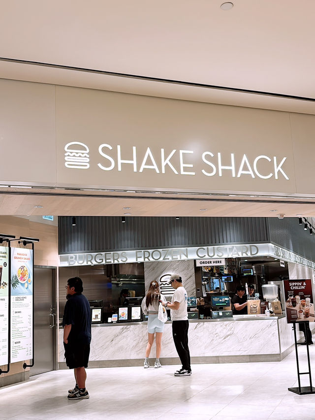 Shake Shack 杜拜朱古力開心果奶昔‼️超好飲🔥