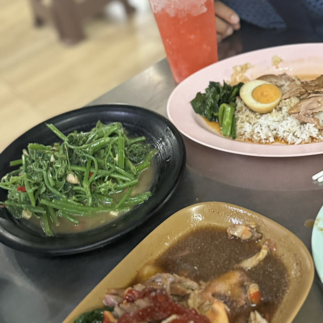 방콕 갈때마다 두번이상 간 빅씨마트주변 맛집 ”주니똠염“