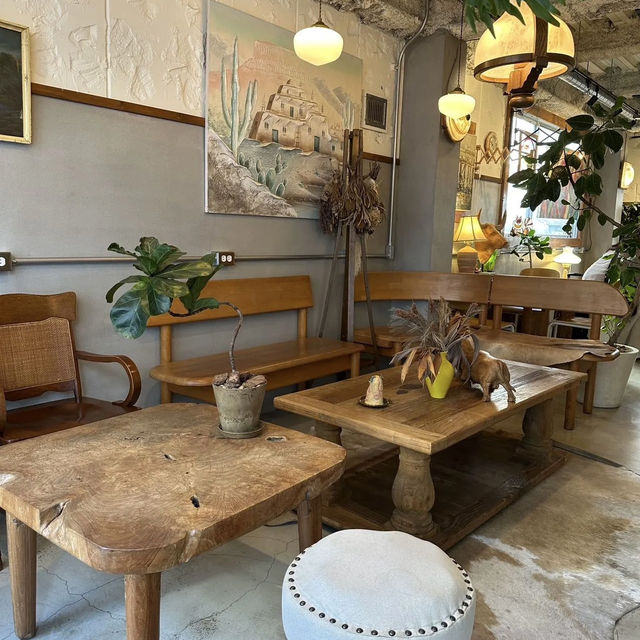 A Whimsical Escape & Coffee Obsession – My Visit to Mermaid Coffee Roasters, Ikebukuro, Tokyo