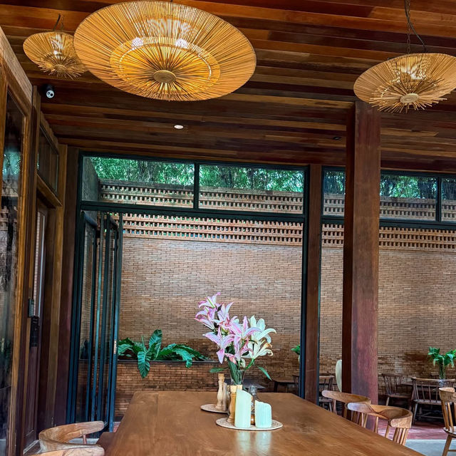  Wiang Neua Cafe & Restaurant 