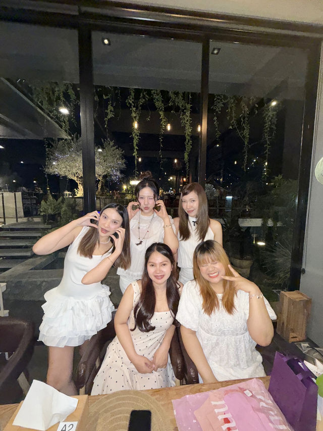 วิวหลักล้าน อาหารหลักร้อย 💕 กลับมาอีกก็ยังฟิน!