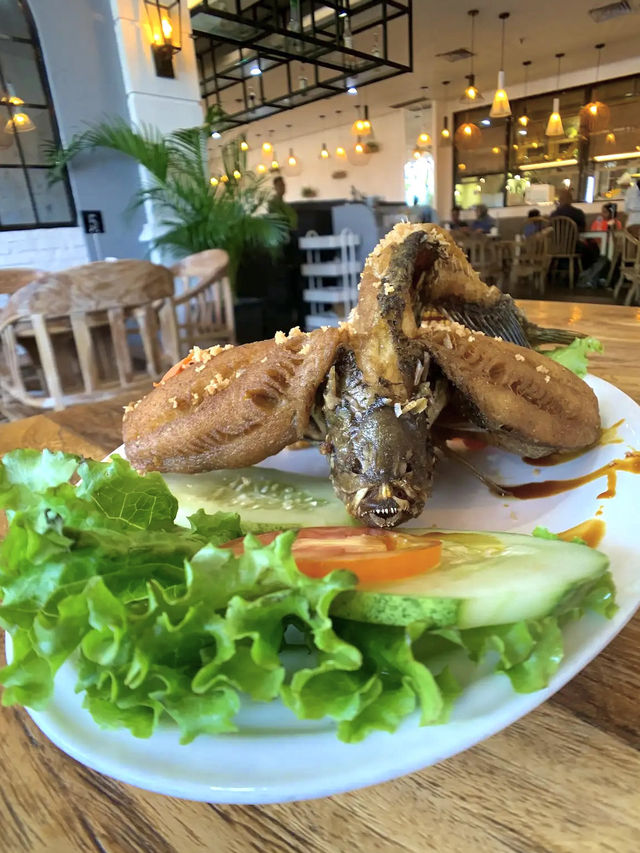 Ayam Penyet Ria, Batam’s Affordable Flavor Empire