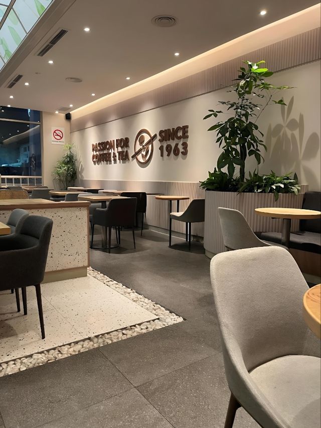 A Cozy Coffee Break at Coffee Bean Desaru