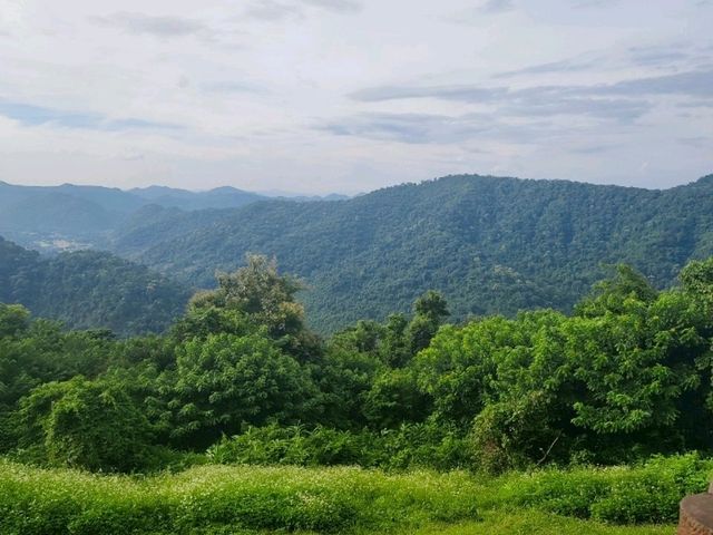 จุดชมวิว กม.30 อุทยานแห่งชาติเขาใหญ่