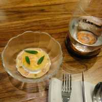 🍽️ Loyrom – มื้อค่ำที่เป็นมากกว่าอาหาร
