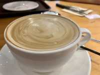 ☕ Coffeesmith (Suntec City) — Strong Coffee, Crispy Waffles & Chill Mall Escape