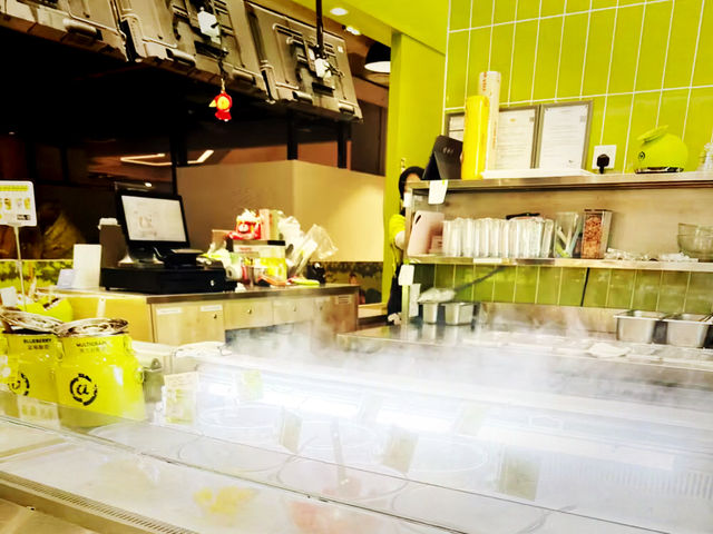 Chill Out at Yogurt Planet, Sunway Velocity’s Galaxy of Flavor