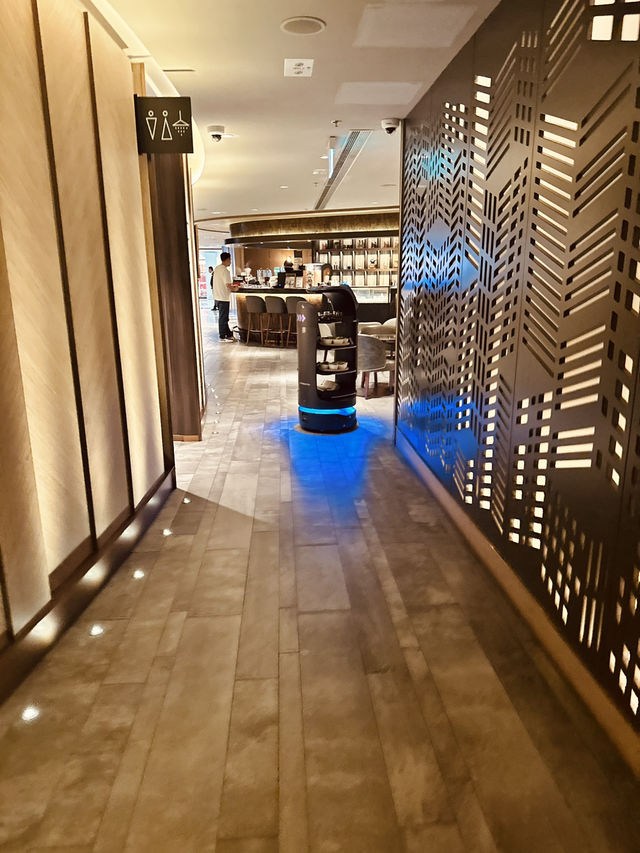 Pre-Flight Bliss: Plaza Premium First Lounge Experience at HKIA Pre-Flight Bliss: Plaza Premium First Lounge Experience at HKIA