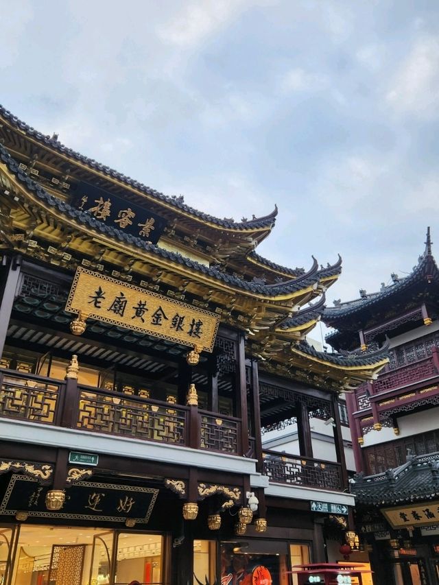Yu Garden: Shanghai’s Window into Ming Dynasty Elegance