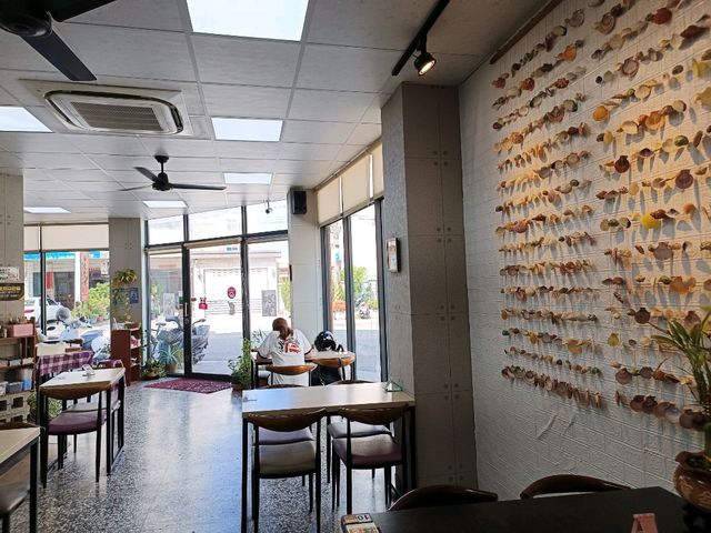 梧棲一方格早午餐，美味與舒適並存。