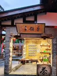 The Ancient Weir of Millennia, The Charming Guanxian