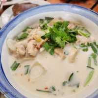 Waterfall Views & Foodie Dreams: Chom Thong’s Must-Try Eats 🇹🇭🌄