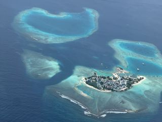 Come to Holumaleh to enjoy a cost-effective Maldives trip!