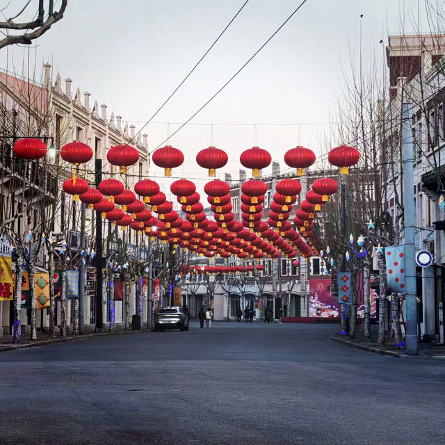 Nanjing Road Pedestrian Street, Shanghai: A Lively Urban Walk