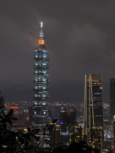 🌃✨ Taipei - Night Magic at Xiangshan Trail: Secret for Dazzling