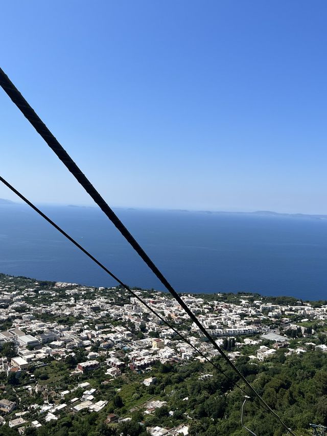 Ride with me: The chair lift Anacapri  🤩 