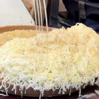 一週只營業一天爆餡月亮餅「Wahaha Martabak」
