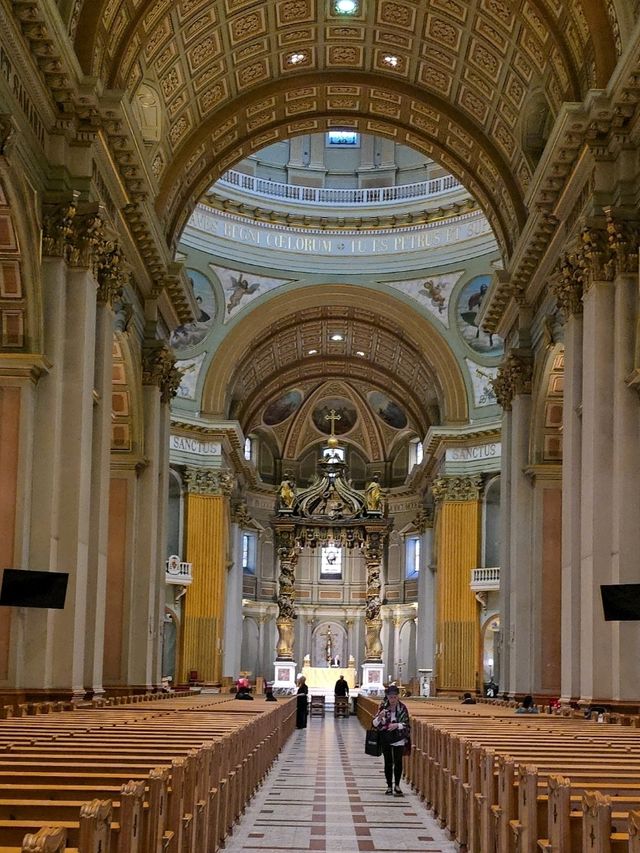 One of the interesting city tour in Montreal, Canada, I falling love this city with historical.