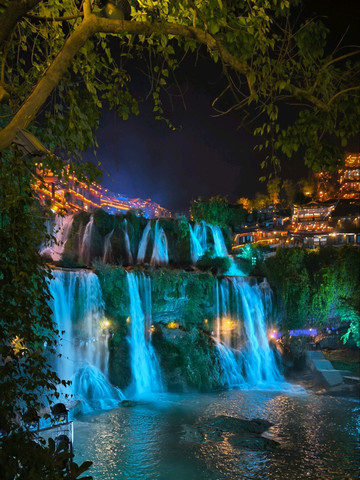 芙蓉鎮 — 中国の魔法。 | Trip.com 永順