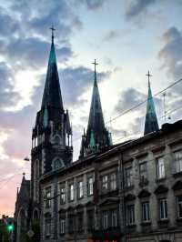 Enchanting Lviv: Ukraine's Cultural Gem 🏰🎻