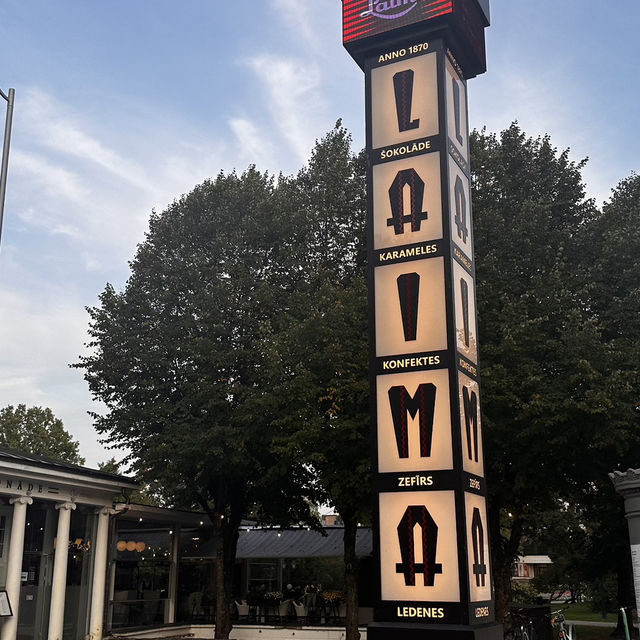 Stand tall with Riga’s liberty monument!