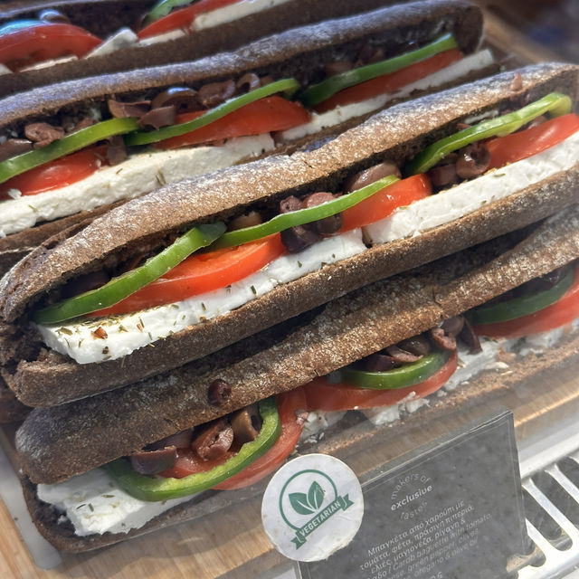 Grab a freshly baked bite here! 🇬🇷