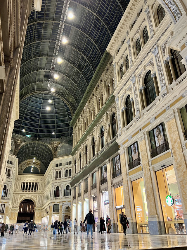 나폴리 Galleria Unberto 1 나폴리 Galleria Unberto 1