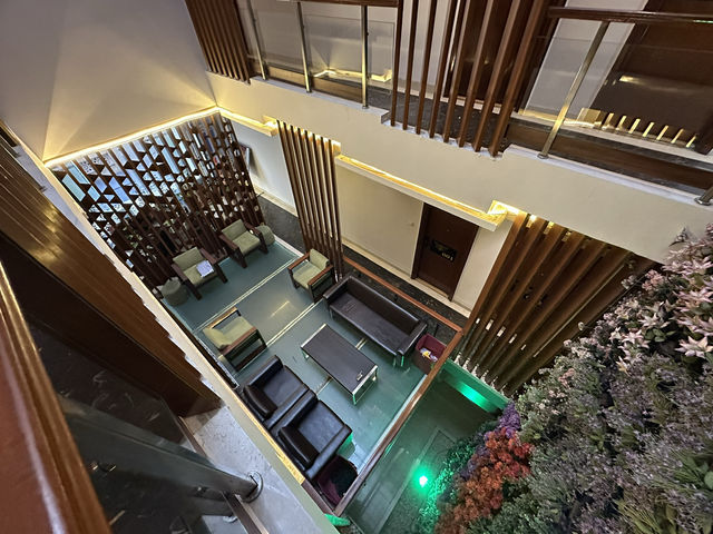 Chill hotel to stay at Gurugram