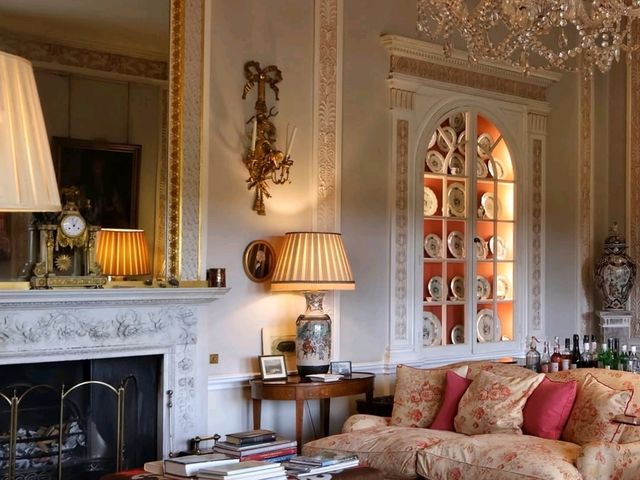 🏛 Sledmere House, Yorkshire – Georgian Grandeur with Lived-In Charm